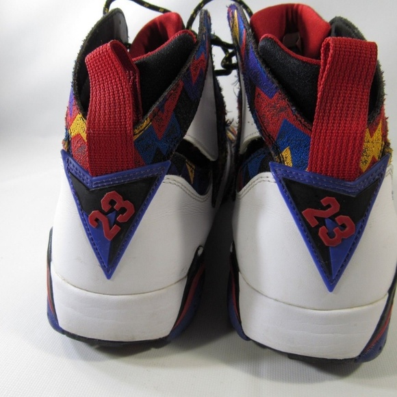 Athletic_Shoes